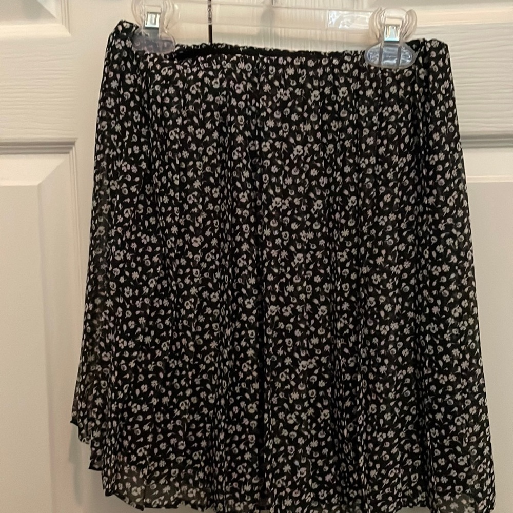 Hollister skirt